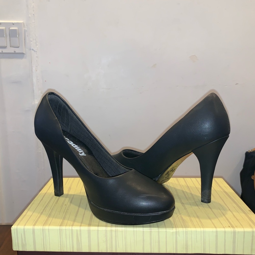 Almond toe black heels